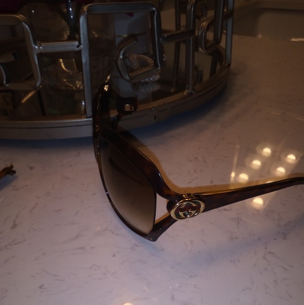 Gucci sunglasses